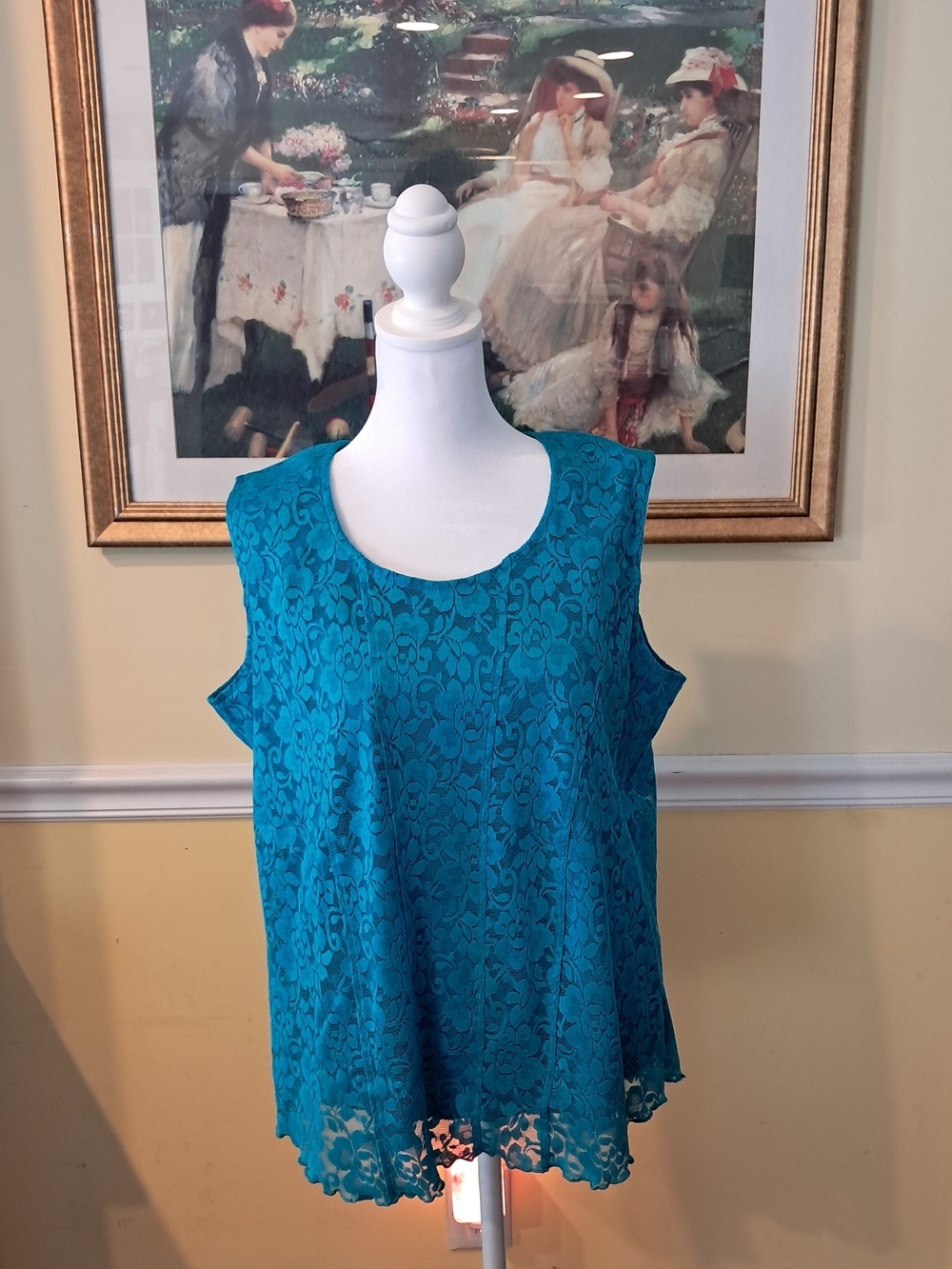 N Touch Sleeveless Teal Lace Lined Shell Top
